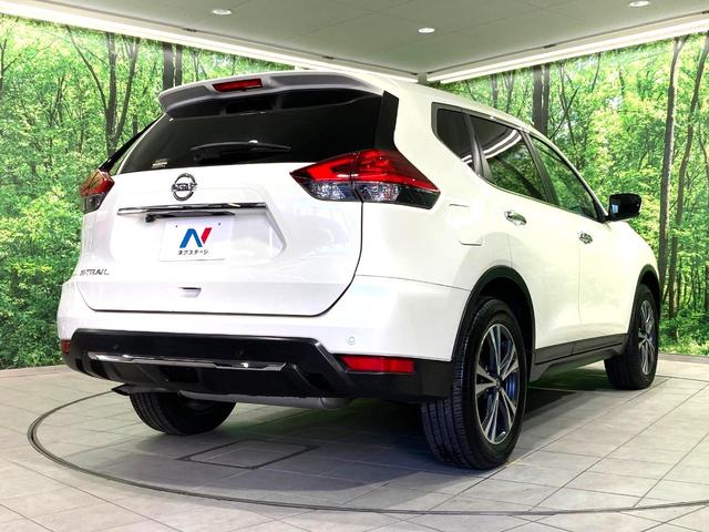 エクストレイル ２０Ｘ　ＳＤナビ　バックカメラ　衝突被害軽減システム　禁煙車　電動リアゲート　ハーフレザーシート　コーナーセンサー　スマートキー　ＥＴＣ　純正１８インチアルミ　デュアルエアコン　Ｂｌｕｅｔｏｏｔｈ　ＣＤ（17枚目）