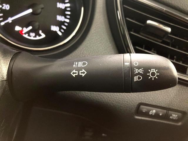 エクストレイル ２０Ｘ　ＳＤナビ　バックカメラ　衝突被害軽減システム　禁煙車　電動リアゲート　ハーフレザーシート　コーナーセンサー　スマートキー　ＥＴＣ　純正１８インチアルミ　デュアルエアコン　Ｂｌｕｅｔｏｏｔｈ　ＣＤ（41枚目）