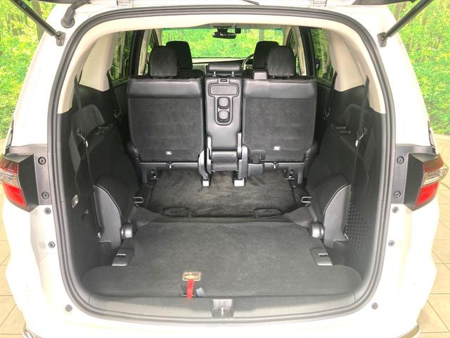 オデッセイハイブリッド ハイブリッドアブソルート・ホンダセンシング 禁煙車 メーカーナビ 両側電動ドア 衝突被害軽減システム 後席モニター 全周囲カメラ 100V電源 レーダークルーズ ハーフレザーシート パワーシート ドラレコ コーナーセンサー LEDヘッド(11枚目)