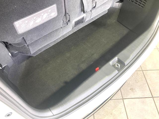 オデッセイハイブリッド ハイブリッドアブソルート・ホンダセンシング 禁煙車 メーカーナビ 両側電動ドア 衝突被害軽減システム 後席モニター 全周囲カメラ 100V電源 レーダークルーズ ハーフレザーシート パワーシート ドラレコ コーナーセンサー LEDヘッド(35枚目)