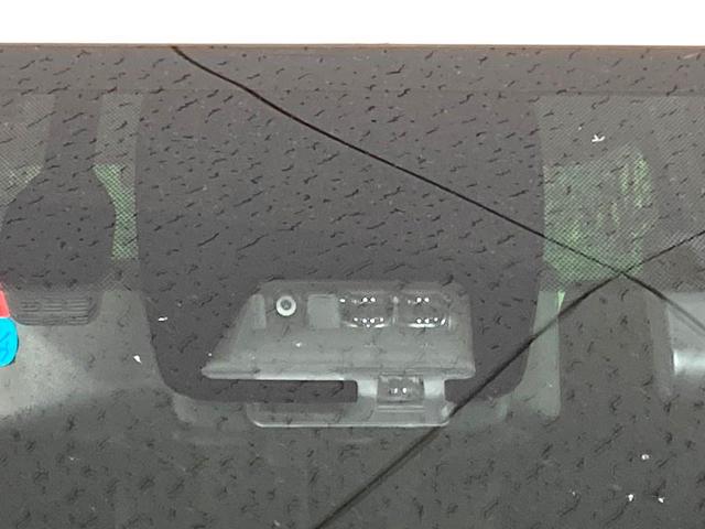 ヴォクシー ハイブリッドＺＳ　煌ＩＩＩ　衝突被害軽減システム　純正１０型ＳＤナビ　両側電動ドア　バックカメラ　ハーフレザーシート　ドラレコ　コーナーセンサー　スマートキー　ＬＥＤヘッド　ＥＴＣ２．０　クルコン　純正１６インチアルミ（3枚目）