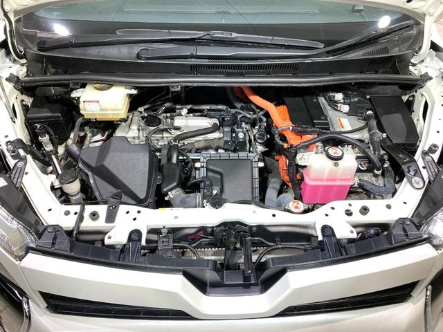 ヴォクシー ハイブリッドＺＳ　煌ＩＩＩ　衝突被害軽減システム　純正１０型ＳＤナビ　両側電動ドア　バックカメラ　ハーフレザーシート　ドラレコ　コーナーセンサー　スマートキー　ＬＥＤヘッド　ＥＴＣ２．０　クルコン　純正１６インチアルミ（19枚目）