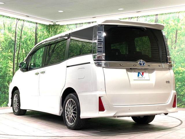 ヴォクシー ハイブリッドＺＳ　煌ＩＩＩ　衝突被害軽減システム　純正１０型ＳＤナビ　両側電動ドア　バックカメラ　ハーフレザーシート　ドラレコ　コーナーセンサー　スマートキー　ＬＥＤヘッド　ＥＴＣ２．０　クルコン　純正１６インチアルミ（22枚目）