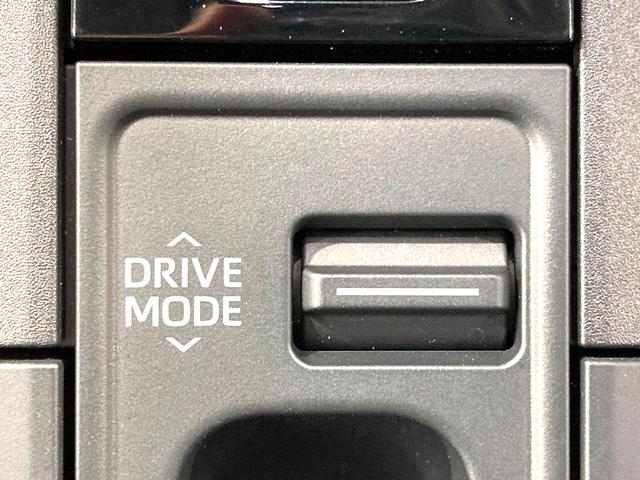 プリウス Z ガラスルーフ 純正12.3型ディスプレイ 全周囲カメラ 100V電源 デジタルインナーミラー 衝突軽減 レーダークルーズ BSM 禁煙車 電動リアゲート レザーシート シートベンチレーション LED(68枚目)