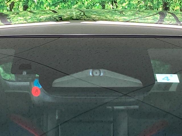 プリウス Z ガラスルーフ 純正12.3型ディスプレイ 全周囲カメラ 100V電源 デジタルインナーミラー 衝突軽減 レーダークルーズ BSM 禁煙車 電動リアゲート レザーシート シートベンチレーション LED(74枚目)