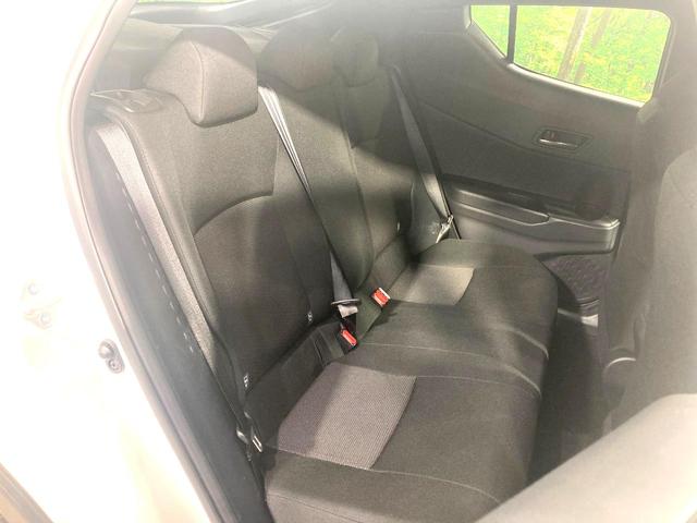C-HR S 禁煙車 純正SDナビ レーダークルーズコントロール レーンアシスト ETC バックカメラ Bluetooth 純正17インチAW フルセグTV プライバシーガラス オートマチックハイビーム(9枚目)