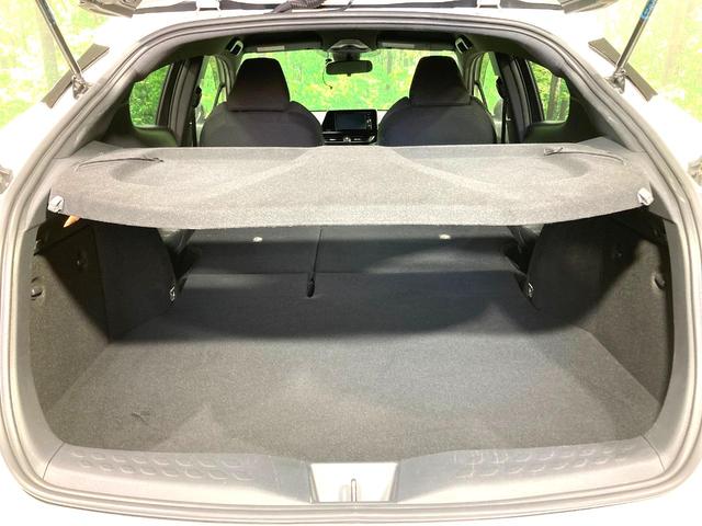 C-HR S 禁煙車 純正SDナビ レーダークルーズコントロール レーンアシスト ETC バックカメラ Bluetooth 純正17インチAW フルセグTV プライバシーガラス オートマチックハイビーム(10枚目)