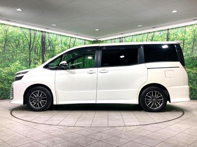 ヴォクシー ZS サンルーフ 両側電動ドア 純正9型ナビ 後席モニター バックカメラ 寒冷地仕様 禁煙車 スマートキー LEDヘッド ビルトインETC 純正16インチアルミ オートライト デュアルエアコン(24枚目)