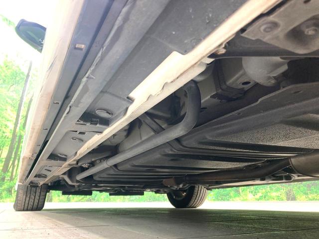 ヴォクシー ZS サンルーフ 両側電動ドア 純正9型ナビ 後席モニター バックカメラ 寒冷地仕様 禁煙車 スマートキー LEDヘッド ビルトインETC 純正16インチアルミ オートライト デュアルエアコン(42枚目)