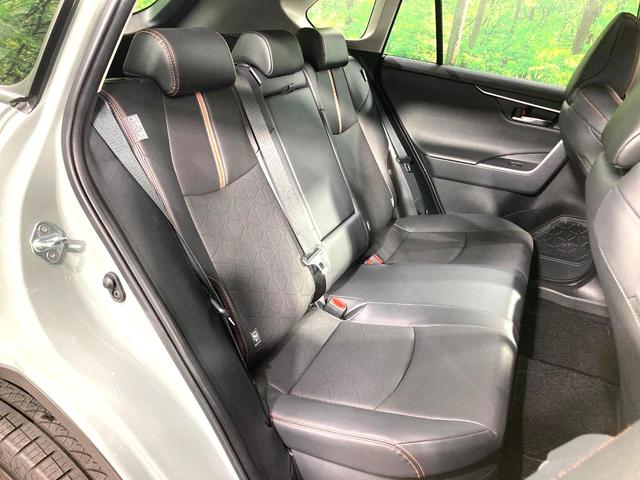 RAV4 ハイブリッドアドベンチャー 禁煙車 10.5型ディスプレイオーディオ パノラマムーンルーフ デジタルインナーミラー BSM レーダークルーズコントロール ステアリングヒーター シートヒーター ETC2.0 純正19インチAW(9枚目)