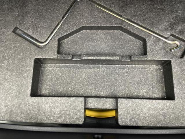 ＷＲＸ Ｓ４ ４ＷＤ　ＳＴＩスポーツシャープ　新品タイヤ／純正エアロ／保証書／純正　８インチ　ＳＤナビ／衝突安全装置／シートヒーター／車線逸脱防止支援システム／シート　ハーフレザー／ヘッドランプ　ＬＥＤ／Ｂｌｕｅｔｏｏｔｈ接続／ＥＴＣ　フルエアロ（23枚目）