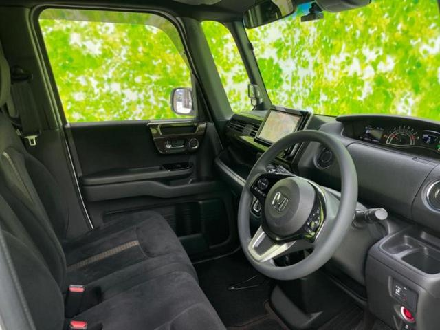 N-BOXカスタム G・Lホンダセンシング 保証書/社外 8インチ SDナビ/デジタルインナーミラー/電動スライドドア/ヘッドランプ LED/Bluetooth接続/ETC/EBD付ABS/横滑り防止装置/アイドリングストップ バックカメラ(4枚目)