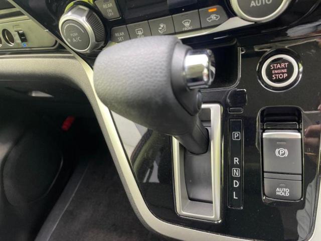 セレナ ハイウェイスターVセレクション 新品タイヤ/保証書/純正 9インチ SDナビ/フリップダウンモニター 社外 10.2インチ/インテリジェントルームミラー/衝突安全装置/両側電動スライドドア/全方位モニター 衝突被害軽減システム(28枚目)