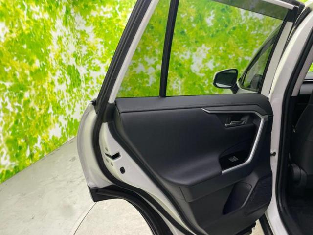 ＲＡＶ４ ４ＷＤ　Ｇ　Ｚパッケージ　純正エアロ／保証書／純正　９インチ　ＳＤナビ／デジタルインナーミラー／衝突安全装置／シートヒーター／車線逸脱防止支援システム／シート　フルレザー／電動バックドア／ドライブレコーダー　前後　革シート（23枚目）