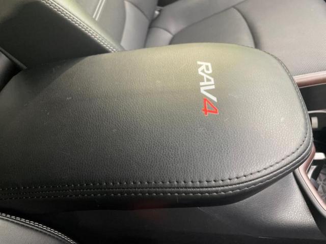 ＲＡＶ４ ４ＷＤ　Ｇ　Ｚパッケージ　純正エアロ／保証書／純正　９インチ　ＳＤナビ／デジタルインナーミラー／衝突安全装置／シートヒーター／車線逸脱防止支援システム／シート　フルレザー／電動バックドア／ドライブレコーダー　前後　革シート（33枚目）