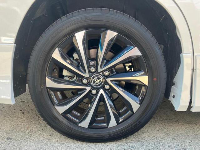 ノア ハイブリッドS-Z 純正エアロ/保証書/ディスプレイオーディオ+ナビ/衝突安全装置/両側電動スライドドア/シートヒーター/パノラミックビューモニター/車線逸脱防止支援システム/シート ハーフレザー/電動バックドア 禁煙車(18枚目)