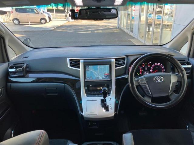 ヴェルファイア ２．４Ｚゴールデンアイズ　サンルーフ／保証書／純正　８インチ　ＳＤナビ／フリップダウンモニター　純正　１１．４インチ／両側電動スライドドア／シート　ハーフレザー／ヘッドランプ　ＨＩＤ／Ｂｌｕｅｔｏｏｔｈ接続／ＥＴＣ　禁煙車（4枚目）