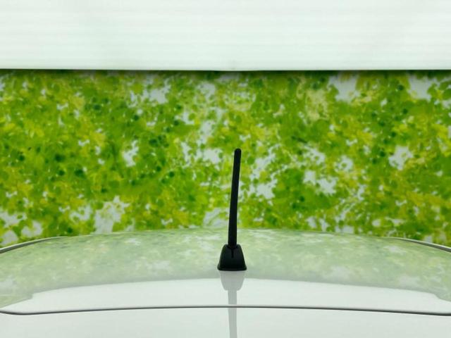 インプレッサスポーツ ４ＷＤ２．０ｉアイサイト　新品タイヤ／保証書／社外　ＳＤナビ／衝突安全装置／車線逸脱防止支援システム／ヘッドランプ　ＨＩＤ／ＥＴＣ／ＥＢＤ付ＡＢＳ／横滑り防止装置／アイドリングストップ／フルセグＴＶ／エアバッグ　運転席　４ＷＤ（49枚目）