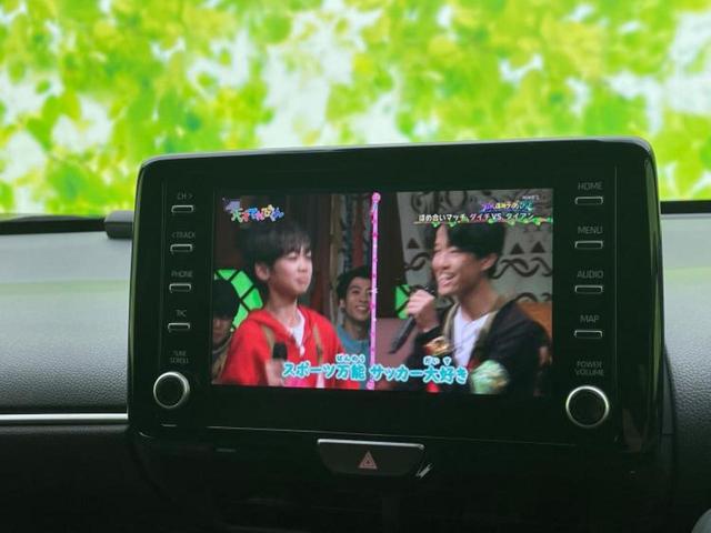 ヤリスクロス ハイブリッドＺアドベンチャー　新品タイヤ／エアロ／保証書／ディスプレイオーディオ＋ナビ８インチ／衝突安全装置／シートヒーター　前席／パノラミックビューモニター／車線逸脱防止支援システム／シート　ハーフレザー／電動バックドア　禁煙車（12枚目）