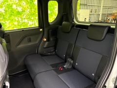ＷＥＣＡＲＳでは各商談席に大型モニターをご用意しております！見やすい大画面でゆったりと全国の在庫をご覧いただけます！是非ご来店お待ちしております！ 7