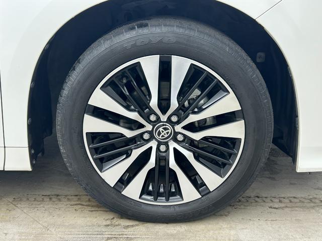 アルファード ２．５Ｓ　Ｃパッケージ　純正９型ナビ　純正１２．１インチフリップダウンモニター　三眼ＬＥＤヘッドライト　レーダークルーズコントロール　両側パワースライド　衝突軽減ブレーキ　ＣＤ／ＤＶＤ　ステアリングヒーター　ＴＶキャンセラー（15枚目）