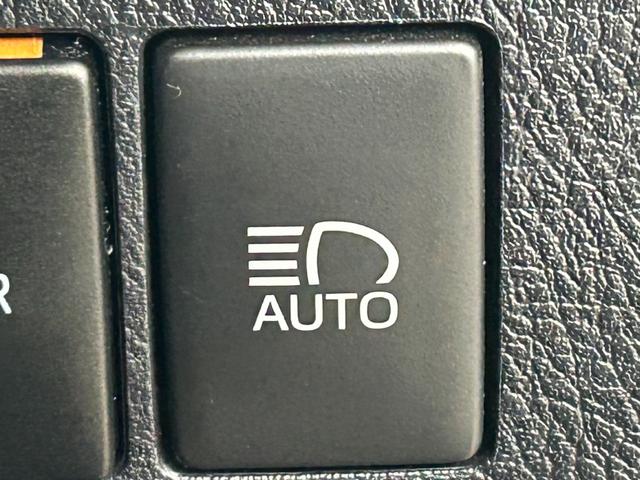 アルファード ２．５Ｓ　Ｃパッケージ　純正９型ナビ　純正１２．１インチフリップダウンモニター　三眼ＬＥＤヘッドライト　レーダークルーズコントロール　両側パワースライド　衝突軽減ブレーキ　ＣＤ／ＤＶＤ　ステアリングヒーター　ＴＶキャンセラー（40枚目）