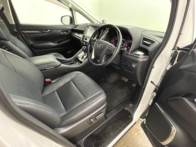 アルファード ２．５Ｓ　Ｃパッケージ　純正９型ナビ　純正１２．１インチフリップダウンモニター　三眼ＬＥＤヘッドライト　レーダークルーズコントロール　両側パワースライド　衝突軽減ブレーキ　ＣＤ／ＤＶＤ　ステアリングヒーター　ＴＶキャンセラー（51枚目）