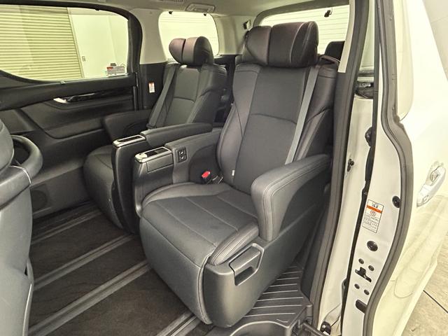 アルファード ２．５Ｓ　Ｃパッケージ　純正９型ナビ　純正１２．１インチフリップダウンモニター　三眼ＬＥＤヘッドライト　レーダークルーズコントロール　両側パワースライド　衝突軽減ブレーキ　ＣＤ／ＤＶＤ　ステアリングヒーター　ＴＶキャンセラー（55枚目）