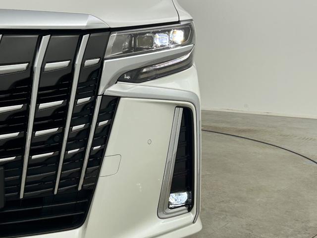 アルファード ２．５Ｓ　Ｃパッケージ　純正９型ナビ　純正１２．１インチフリップダウンモニター　三眼ＬＥＤヘッドライト　レーダークルーズコントロール　両側パワースライド　衝突軽減ブレーキ　ＣＤ／ＤＶＤ　ステアリングヒーター　ＴＶキャンセラー（66枚目）