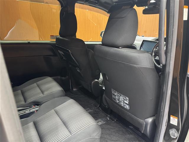 ヴォクシー ハイブリッドZS 煌 ワンオーナー 純正SDナビ バックカメラ フルセグテレビ CD/DVD/SD再生 Bluetooth接続 純正フリップダウンモニター ビルトインETC モデリスタエアロ 純正アルミホイール(4枚目)