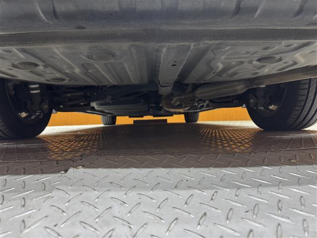 ヴォクシー ハイブリッドZS 煌 ワンオーナー 純正SDナビ バックカメラ フルセグテレビ CD/DVD/SD再生 Bluetooth接続 純正フリップダウンモニター ビルトインETC モデリスタエアロ 純正アルミホイール(41枚目)