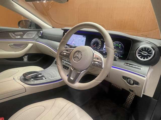 ＣＬＳ４５０　４マチック　スポーツ　白革　ＡＣＣ　エクスクルーシブＰＫＧ　Ｂｕｒｍｅｓｔｅｒサウンド　シートヒーター　ベンチレーション　ＳＲ　ナビ　ＴＶ　３６０°カメラ　衝突軽減ブレーキ　レーンキープ　ブランドスポット(5枚目)