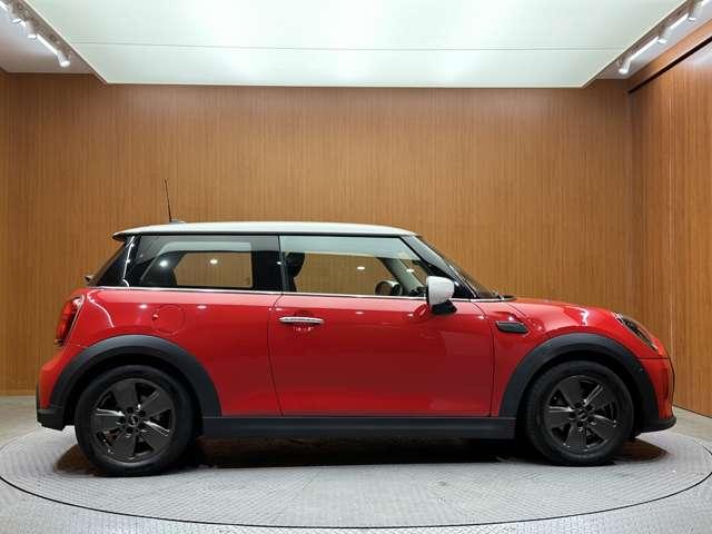 ＭＩＮＩ クーパーＤ　エッセンシャル・トリム　クルコン　半革　シートヒーター　ＣａｒＰｌａｙ　衝突軽減ブレーキ　ＬＥＤヘッドライト　レーンキープ　ＥＴＣ　ドラレコ（43枚目）