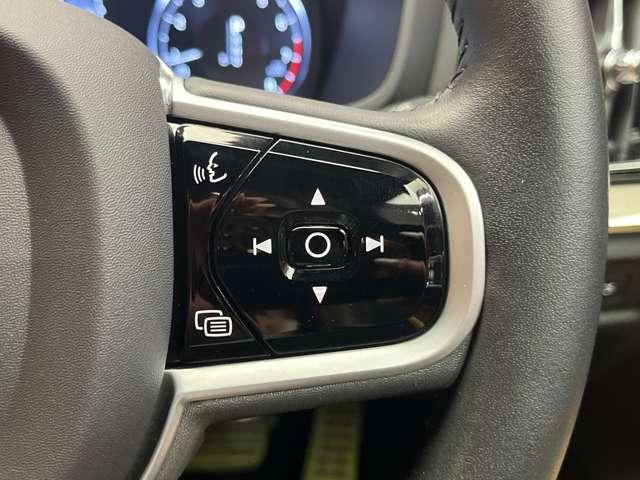 Ｖ６０ クロスカントリー　Ｔ５　ＡＷＤ　プロ　純正ナビ　３６０°カメラ　ＡＣＣ　ｈ／ｋ　ＨＵＤ　ＢＬＩＳ　レザーシート　シートヒーター　パワーシート　ドライブレコーダー　ＬＥＤヘッドライト　オートライト　純正１９インチＡＷ　電動リアゲート（20枚目）