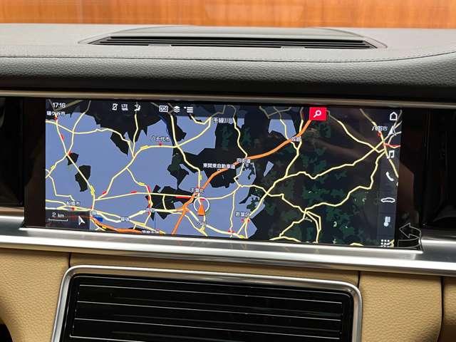 パナメーラ ４　スポーツツーリスモ　ＡＣＣ　革　ナイトアシスト　パノラマルーフ　ナビ　ＬＥＤマトリクスヘッドライト　アダプティブエアサスペンション　ワンオーナー　コンフォートアクセス　前後シートヒーター　レーンチェンジアシスト（9枚目）