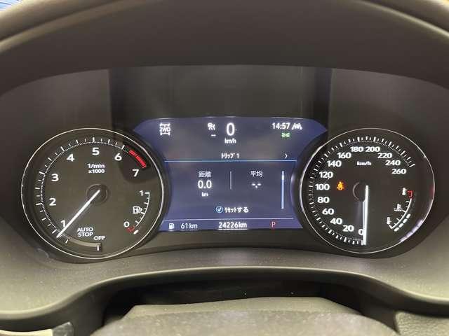 キャデラックＸＴ４ プラチナム　パノラマＳＲ　ディスプレイオーディオ　３６０°カメラ　ＡＣＣ　ＨＵＤ　ＢＳＭ　レザーシート　シートヒーター　ベンチレーター　ステアリングヒーター　ＬＥＤヘッドライト　オートライト　電動リアゲート（20枚目）