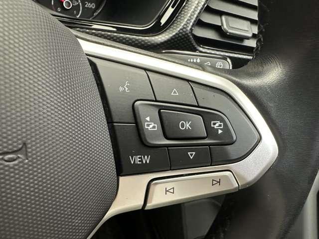 Ｔ－クロス ＴＳＩ　アクティブ　ＡＣＣ　ナビ　Ｄｉｓｃｏｖｅｒメディア　Ｂｌｕｅｔｏｏｔｈ接続　ＣａｒＰｌａｙ　　Ｂカメラ　衝突軽減Ｂ　ＬＥＤヘッドライト　プッシュスタート　スマートキー　ＥＴＣ　ブラックルーフレール　オートライト（19枚目）