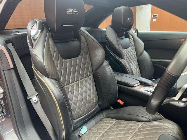 ＳＬ ＳＬ４００グランドエディション　マジックスカイコントロールパノラミックバリオルーフ　茶黒革シート　ｈａｒｍａｎｋａｒｄｏｎサウンド　ナビ　ＴＶ　Ｂｌｕｅｔｏｏｔｈ接続　Ｂカメラ　シートＨ　ベンチレーション　電動トランク　衝突軽減Ｂ（6枚目）