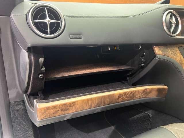 ＳＬ ＳＬ４００グランドエディション　マジックスカイコントロールパノラミックバリオルーフ　茶黒革シート　ｈａｒｍａｎｋａｒｄｏｎサウンド　ナビ　ＴＶ　Ｂｌｕｅｔｏｏｔｈ接続　Ｂカメラ　シートＨ　ベンチレーション　電動トランク　衝突軽減Ｂ（32枚目）
