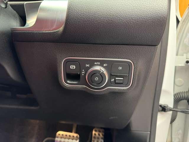 ＧＬＢ ＧＬＢ２００ｄ　４マチック　ＡＭＧライン　パノラマＳＲ　ＡＭＧレザーＥＸＣ　アドバンスドＰＫＧ　１オーナー　純正ナビ　３６０°ＡＣＣ　ＨＵＤ　ＢＳＭ　シートヒーター　パワーシート　ＬＥＤヘッドライト　ハイビームアシスト　アンビエントライト（28枚目）