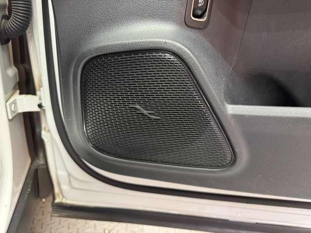 ＧＬＢ ＧＬＢ２００ｄ　４マチック　ＡＭＧライン　パノラマＳＲ　ＡＭＧレザーＥＸＣ　アドバンスドＰＫＧ　１オーナー　純正ナビ　３６０°ＡＣＣ　ＨＵＤ　ＢＳＭ　シートヒーター　パワーシート　ＬＥＤヘッドライト　ハイビームアシスト　アンビエントライト（33枚目）