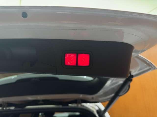 ＧＬＢ ＧＬＢ２００ｄ　４マチック　ＡＭＧライン　パノラマＳＲ　ＡＭＧレザーＥＸＣ　アドバンスドＰＫＧ　１オーナー　純正ナビ　３６０°ＡＣＣ　ＨＵＤ　ＢＳＭ　シートヒーター　パワーシート　ＬＥＤヘッドライト　ハイビームアシスト　アンビエントライト（59枚目）