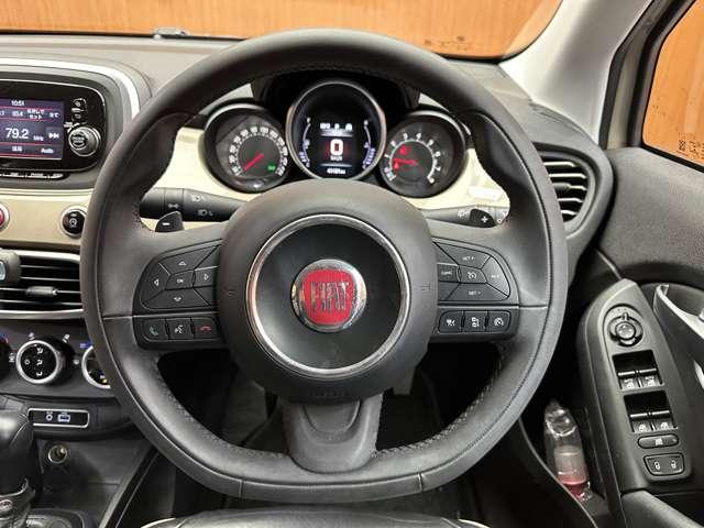 ５００Ｘ ラウンジ　限定車　ＡＣＣ　黒革シート　ディスプレイオーディオ　バックカメラ　Ｂｌｕｅｔｏｏｔｈ接続　オートライト　シートヒーター　電動シート　ＨＩＤヘッドライト　衝突軽減ブレーキ　ＢＳＭ　ＬＫＡ　ＥＴＣ　禁煙車（16枚目）