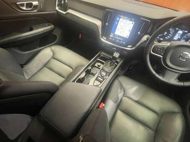 Ｖ６０ Ｔ５　モメンタム　１オーナー　純正ナビ　バックカメラ　ＡＣＣ　黒革　パワーシート　ＢＬＩＳ　自動駐車　レーンキーピングエイド　ＬＥＤヘッドライト　オートライト　電動リアゲート　ドライブレコーダー　ＥＴＣ（14枚目）