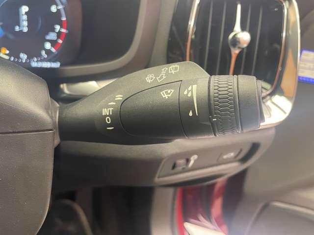 Ｖ６０ Ｔ５　モメンタム　１オーナー　純正ナビ　バックカメラ　ＡＣＣ　黒革　パワーシート　ＢＬＩＳ　自動駐車　レーンキーピングエイド　ＬＥＤヘッドライト　オートライト　電動リアゲート　ドライブレコーダー　ＥＴＣ（26枚目）