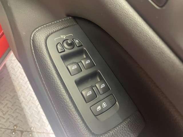 Ｖ６０ Ｔ５　モメンタム　１オーナー　純正ナビ　バックカメラ　ＡＣＣ　黒革　パワーシート　ＢＬＩＳ　自動駐車　レーンキーピングエイド　ＬＥＤヘッドライト　オートライト　電動リアゲート　ドライブレコーダー　ＥＴＣ（31枚目）