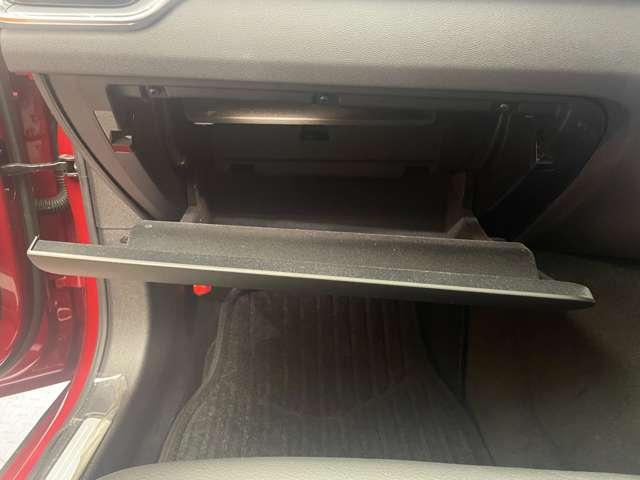 Ｖ６０ Ｔ５　モメンタム　１オーナー　純正ナビ　バックカメラ　ＡＣＣ　黒革　パワーシート　ＢＬＩＳ　自動駐車　レーンキーピングエイド　ＬＥＤヘッドライト　オートライト　電動リアゲート　ドライブレコーダー　ＥＴＣ（36枚目）
