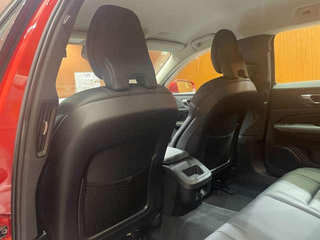 Ｖ６０ Ｔ５　モメンタム　１オーナー　純正ナビ　バックカメラ　ＡＣＣ　黒革　パワーシート　ＢＬＩＳ　自動駐車　レーンキーピングエイド　ＬＥＤヘッドライト　オートライト　電動リアゲート　ドライブレコーダー　ＥＴＣ（42枚目）