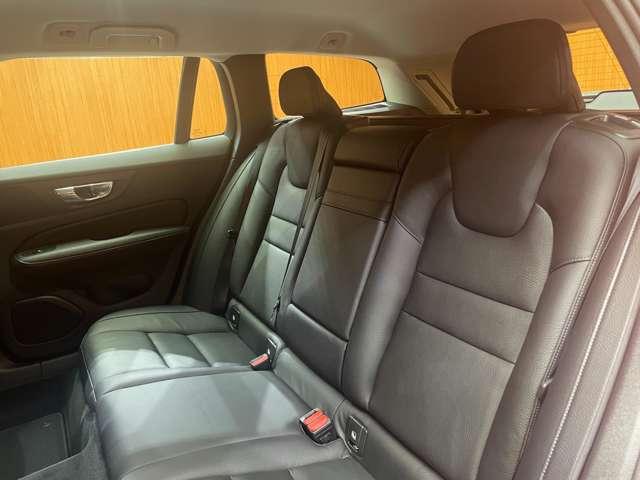 Ｖ６０ Ｔ５　モメンタム　１オーナー　純正ナビ　バックカメラ　ＡＣＣ　黒革　パワーシート　ＢＬＩＳ　自動駐車　レーンキーピングエイド　ＬＥＤヘッドライト　オートライト　電動リアゲート　ドライブレコーダー　ＥＴＣ（43枚目）