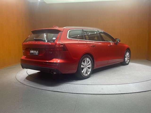 Ｖ６０ Ｔ５　モメンタム　１オーナー　純正ナビ　バックカメラ　ＡＣＣ　黒革　パワーシート　ＢＬＩＳ　自動駐車　レーンキーピングエイド　ＬＥＤヘッドライト　オートライト　電動リアゲート　ドライブレコーダー　ＥＴＣ（59枚目）